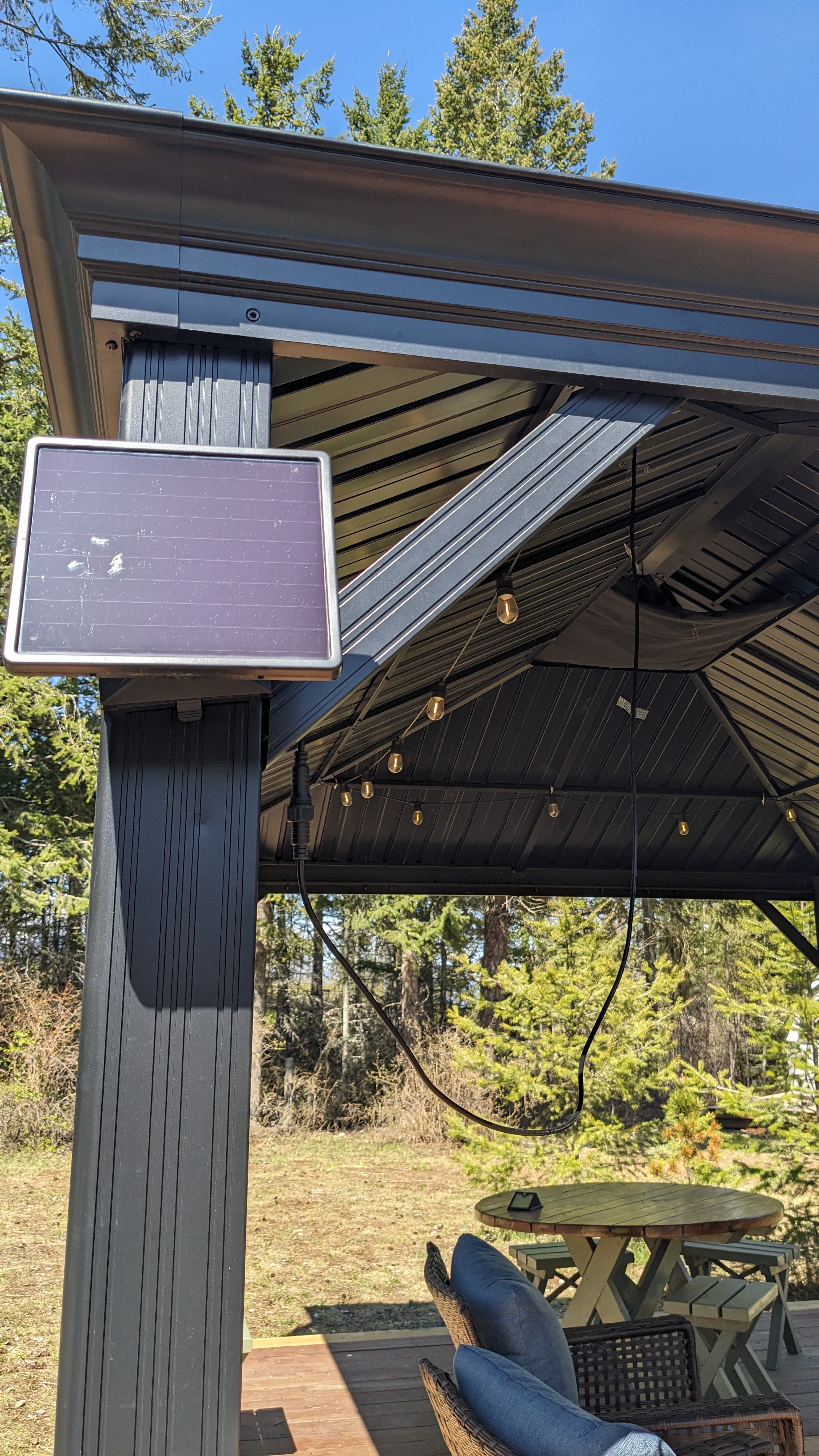 Solar panel on gazebo with switch